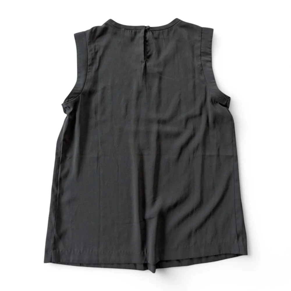 J. Crew Factory Structured Pleated Front Black Sleeveless Crepe Top Women's Sz 4